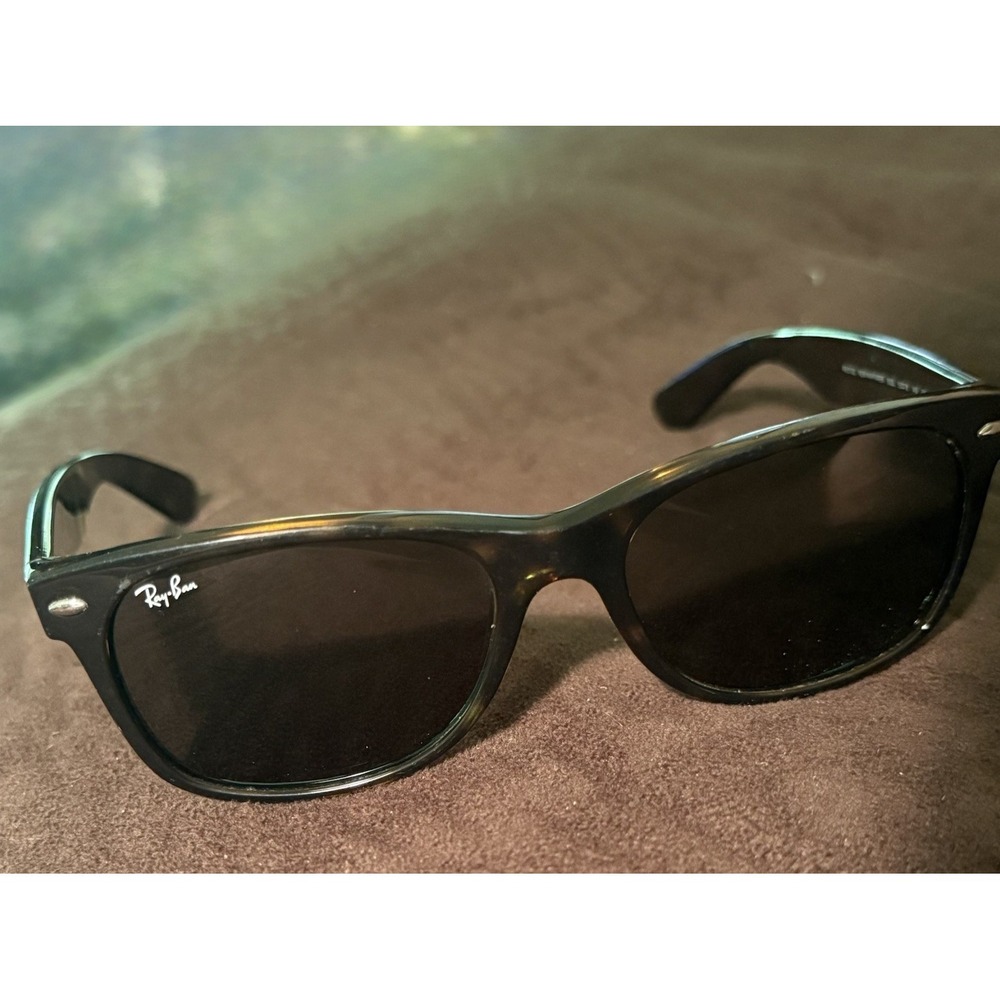 Ray-Ban New Wayfarer Tortoise Green  RB2132  Previously Owned Sunglasses